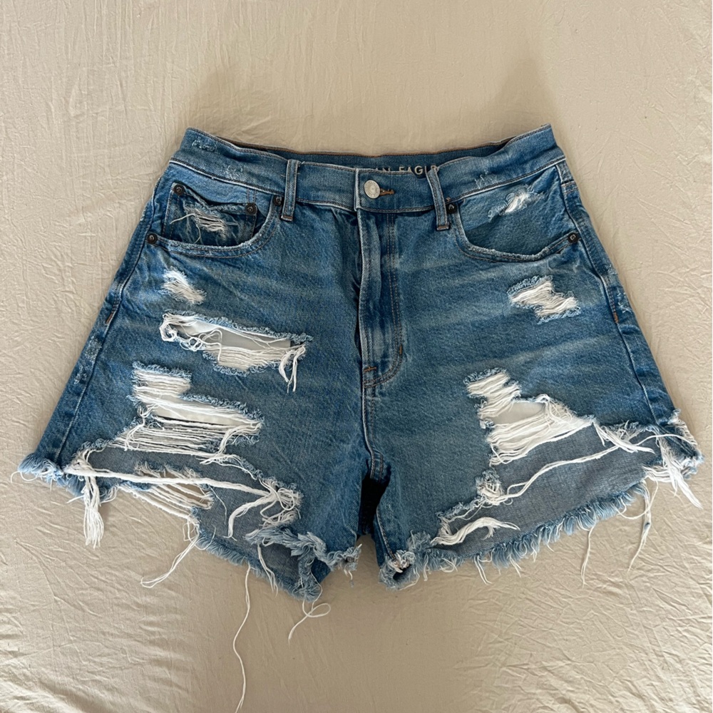 American Eagle Outfitters Highest Ride 90s Boyfriend Shorts